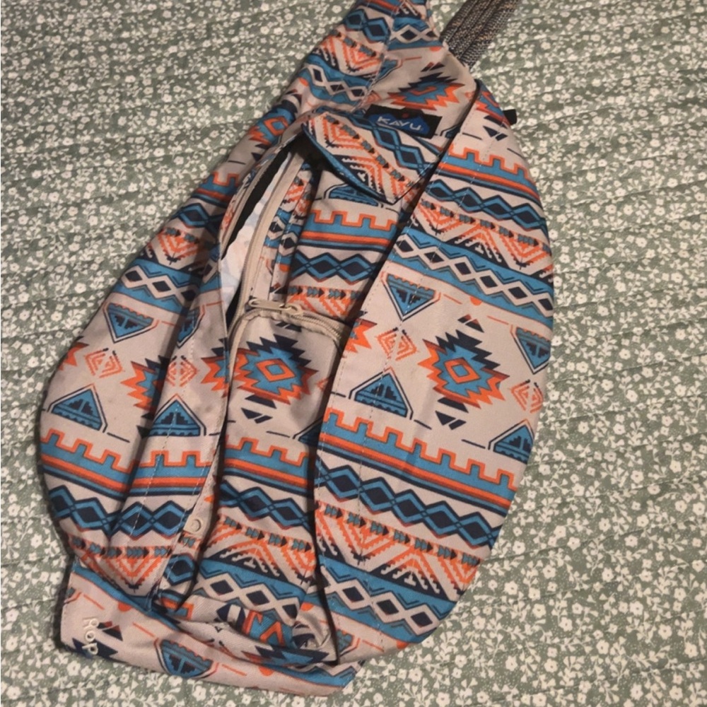 KAVU ROPE SLING BAG